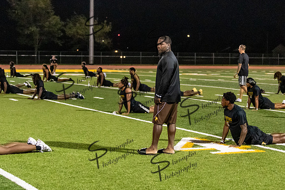 GCCC Football Yoga on the Field with Destiny Owen 0016