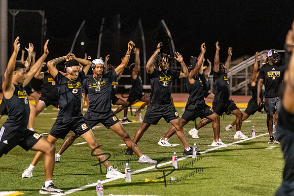 GCCC Football Yoga on the Field with Destiny Owen 0031
