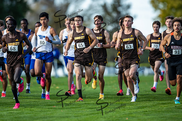 GCCC Mens KJCCC Region VI Cross Country Champions hips0019