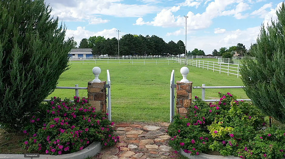 Gate
