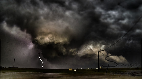 2013.05.18 - Tornado 017 - Lightning07-02