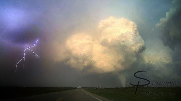 2013.05.18 - Tornado 018 - Lightning11-02