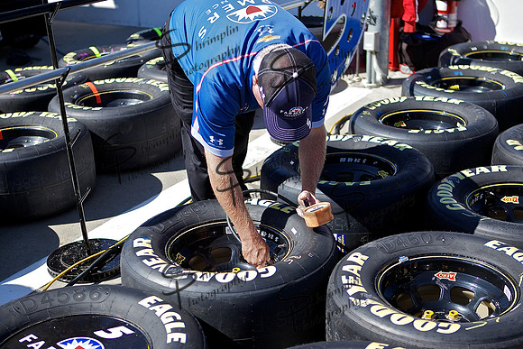 Hollywood Casino 400 NASCAR Sprint Cup Series Race @ Kansas 0039