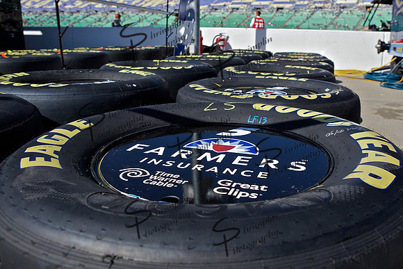 Hollywood Casino 400 NASCAR Sprint Cup Series Race @ Kansas 0007
